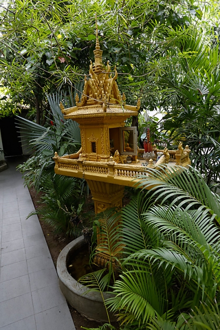 Phnom Penh-Divers-006